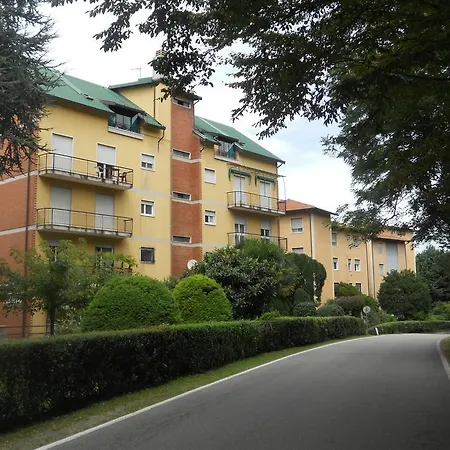 Terrazza Con Vista Grande Bed and breakfast Laveno-Mombello